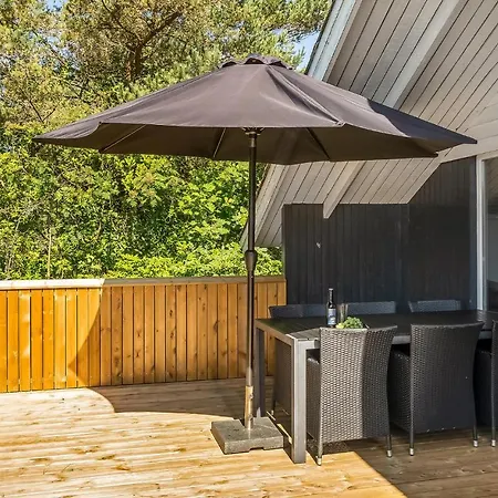 3 Bedroom Awesome In * Blavand
