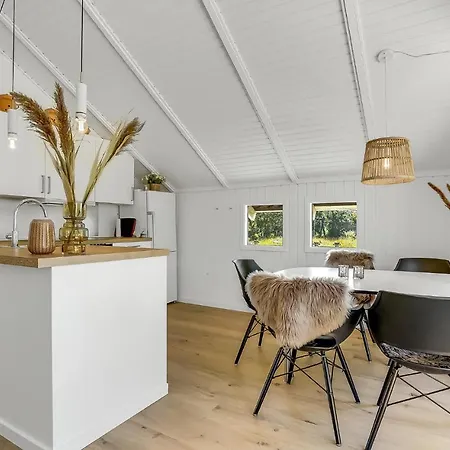 Holiday home 3 Bedroom Awesome In *